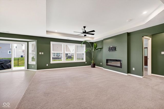 5515 Woods Pointe Drive, Mccordsville, IN 46055