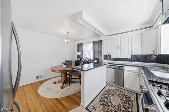 105 N 13Th St, Kenilworth Boro, NJ 07033