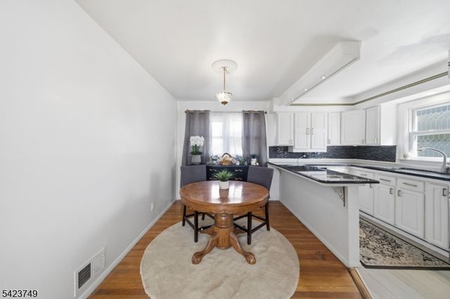 105 N 13Th St, Kenilworth Boro, NJ 07033