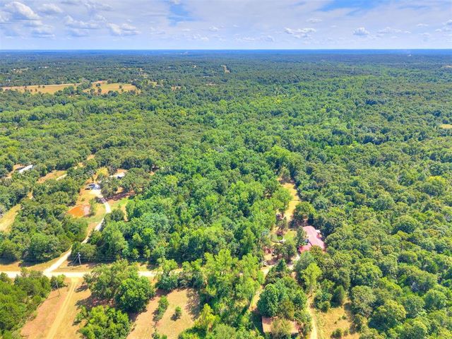 Brook Lane, Tecumseh, OK 74873