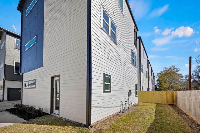 1920 Laverne Street, Houston, TX 77080