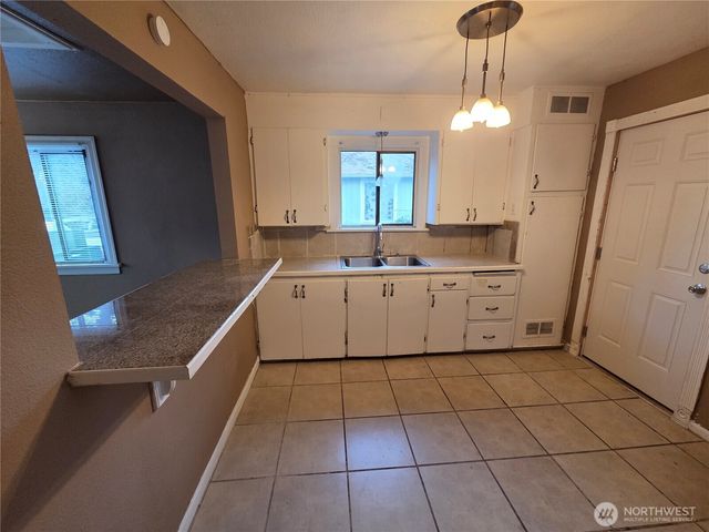 14413 Portland Ave SW, Lakewood, WA 98498