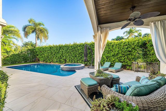 712 NE 71st Street, Boca Raton, FL 33487