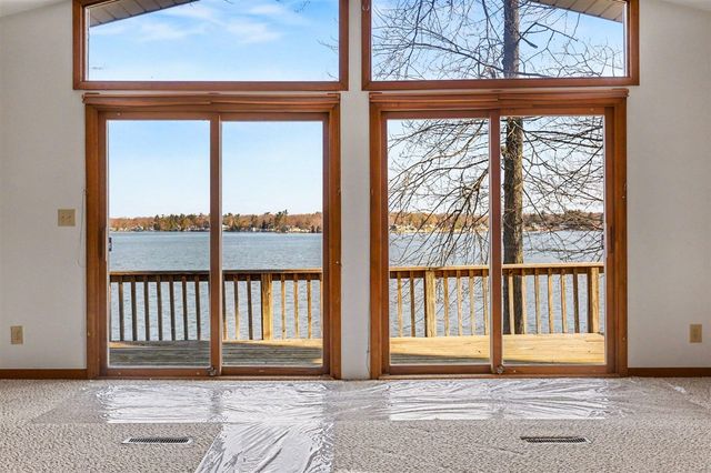 1017 E Hess Lake Drive, Grant, MI 49327
