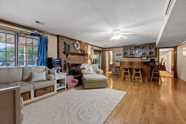 7526 Twisting Creek Lane, Ooltewah, TN 37363