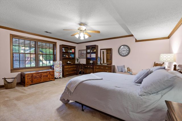 7526 Twisting Creek Lane, Ooltewah, TN 37363