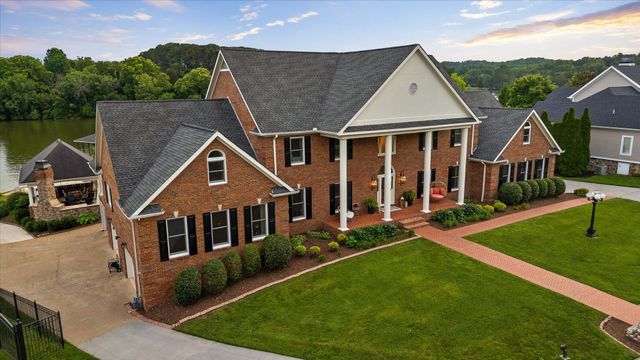 7526 Twisting Creek Lane, Ooltewah, TN 37363