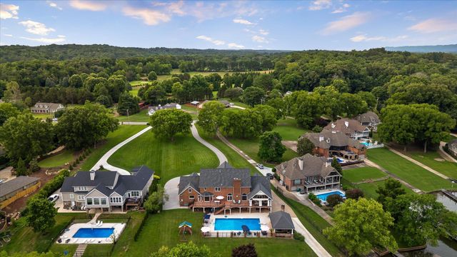 7526 Twisting Creek Lane, Ooltewah, TN 37363