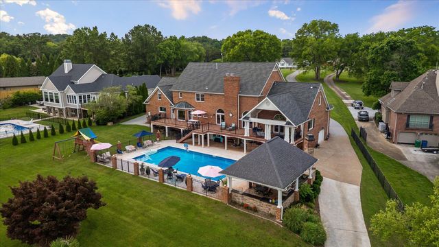 7526 Twisting Creek Lane, Ooltewah, TN 37363