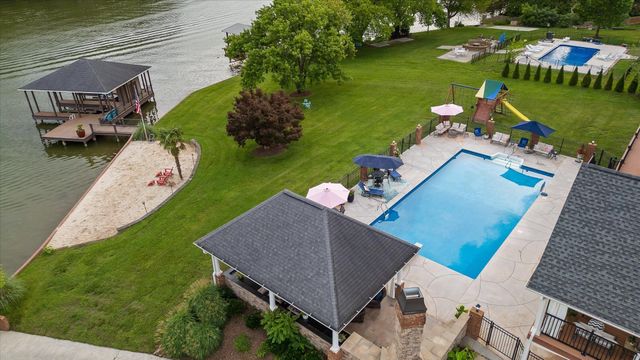 7526 Twisting Creek Lane, Ooltewah, TN 37363