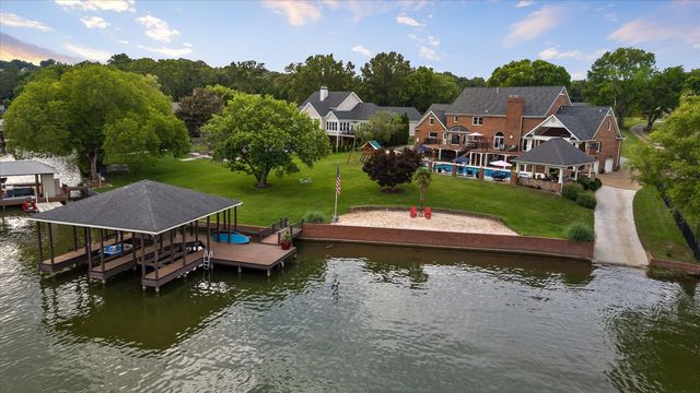 7526 Twisting Creek Lane, Ooltewah, TN 37363