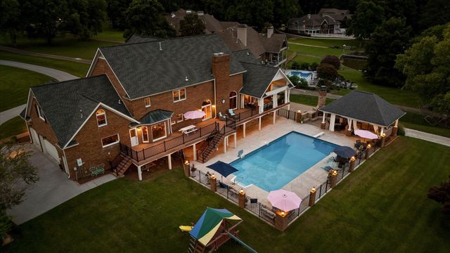 7526 Twisting Creek Lane, Ooltewah, TN 37363