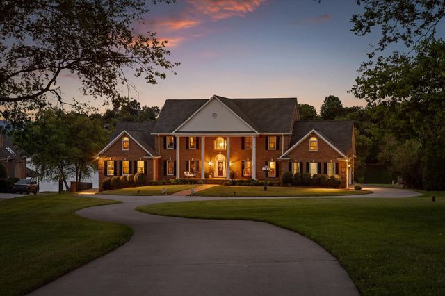 7526 Twisting Creek Lane, Ooltewah, TN 37363