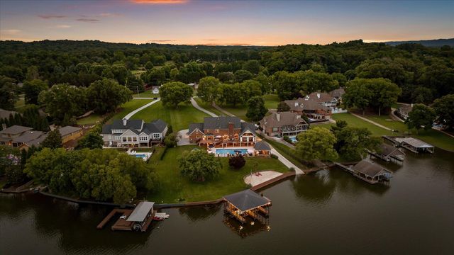 7526 Twisting Creek Lane, Ooltewah, TN 37363