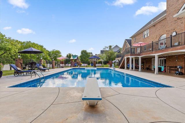 7526 Twisting Creek Lane, Ooltewah, TN 37363