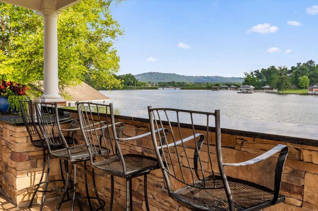 7526 Twisting Creek Lane, Ooltewah, TN 37363