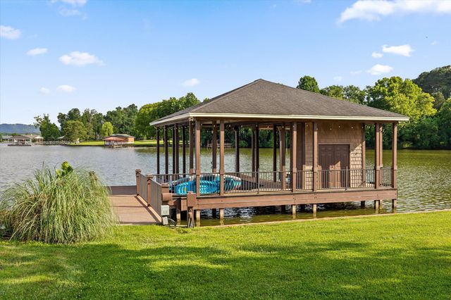 7526 Twisting Creek Lane, Ooltewah, TN 37363