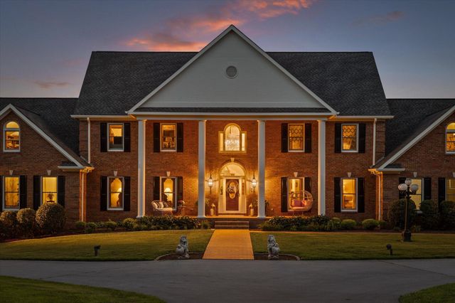 7526 Twisting Creek Lane, Ooltewah, TN 37363