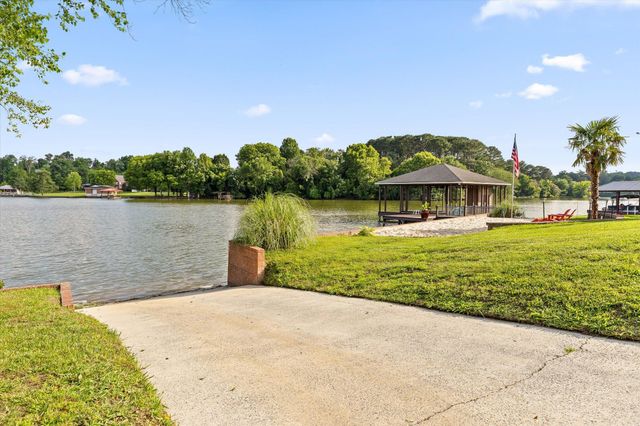7526 Twisting Creek Lane, Ooltewah, TN 37363