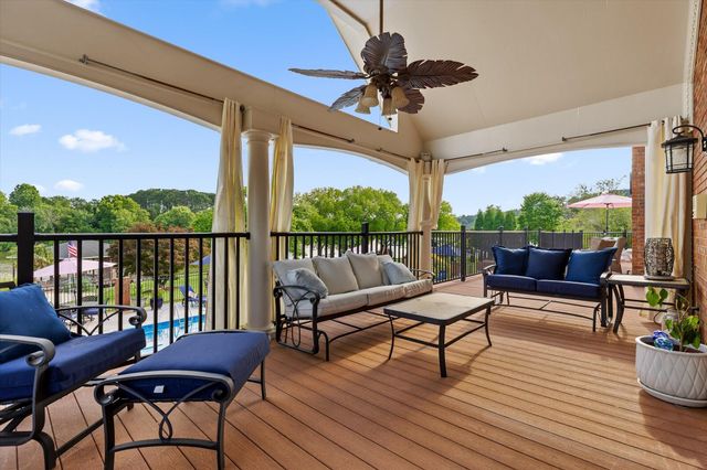 7526 Twisting Creek Lane, Ooltewah, TN 37363