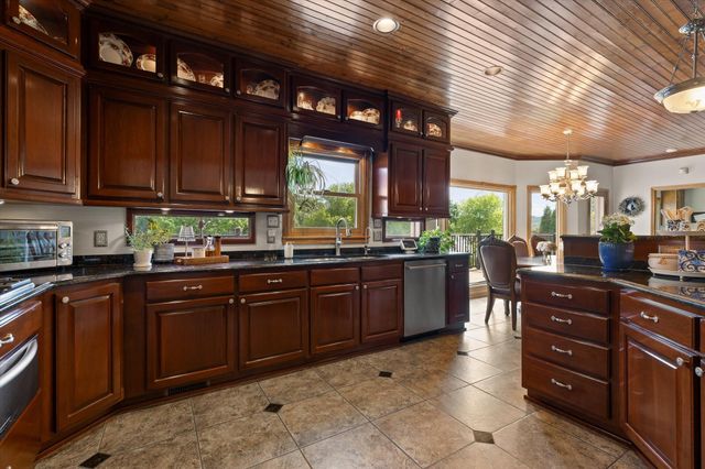 7526 Twisting Creek Lane, Ooltewah, TN 37363