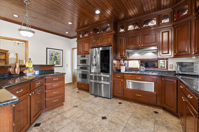 7526 Twisting Creek Lane, Ooltewah, TN 37363