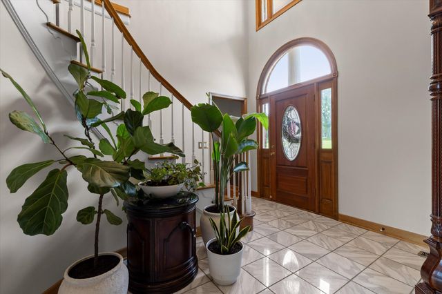 7526 Twisting Creek Lane, Ooltewah, TN 37363