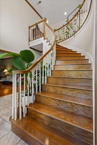 7526 Twisting Creek Lane, Ooltewah, TN 37363