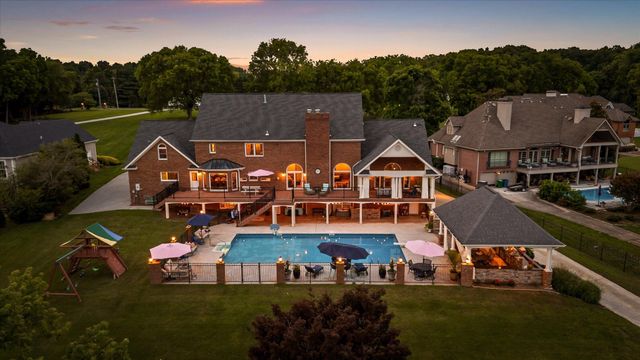 7526 Twisting Creek Lane, Ooltewah, TN 37363