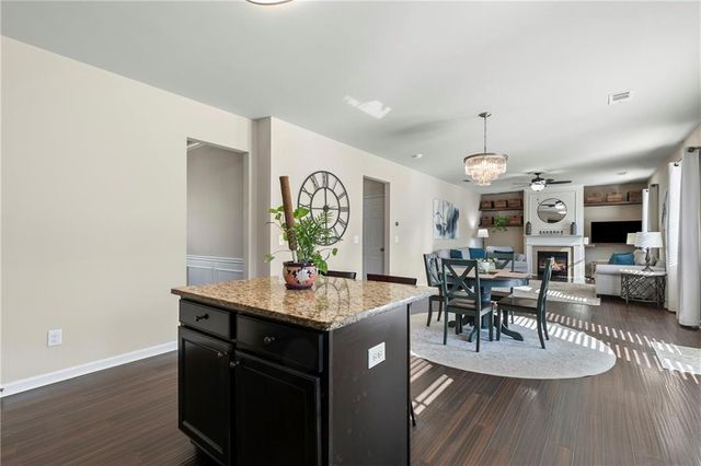 257 Collingsworth Trace, Lawrenceville, GA 30043