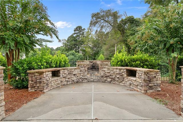 257 Collingsworth Trace, Lawrenceville, GA 30043