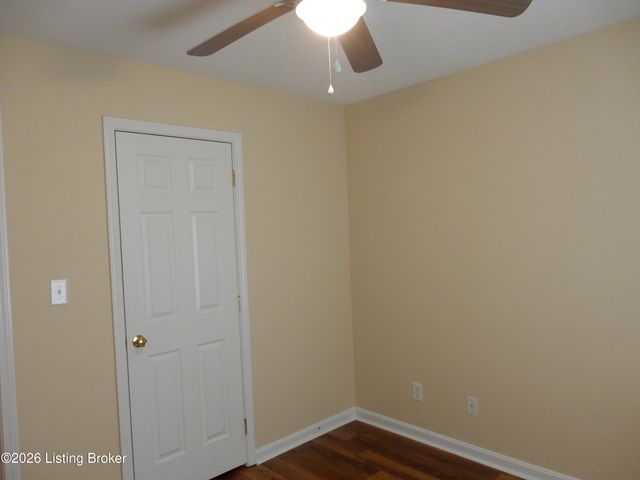 268 Spencer Ln, Mt Washington, KY 40047