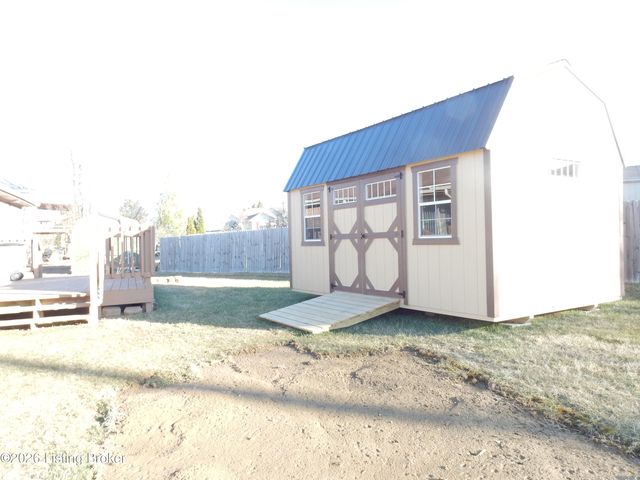 268 Spencer Ln, Mt Washington, KY 40047