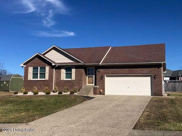 268 Spencer Ln, Mt Washington, KY 40047