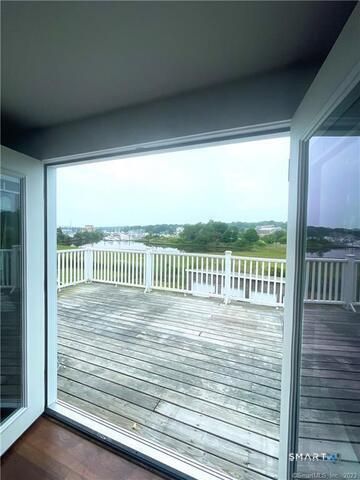 20 Jackson Avenue 3, Stonington, CT 06355