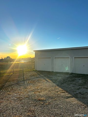 20 Jackson Avenue 3, Stonington, CT 06355