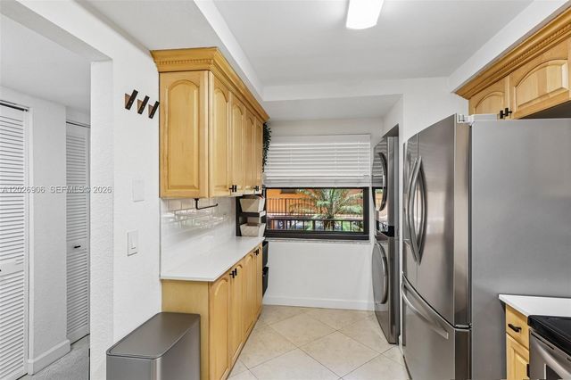 400 Commodore Drive 206, Plantation, FL 33325