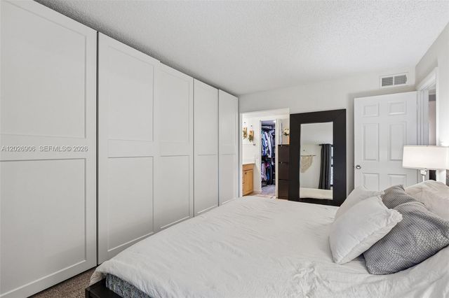 400 Commodore Drive 206, Plantation, FL 33325