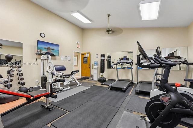 400 Commodore Drive 206, Plantation, FL 33325