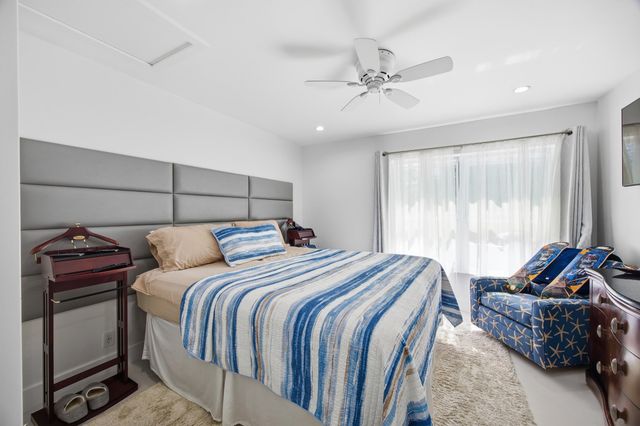 155 Deerfield Drive N, Jupiter, FL 33458