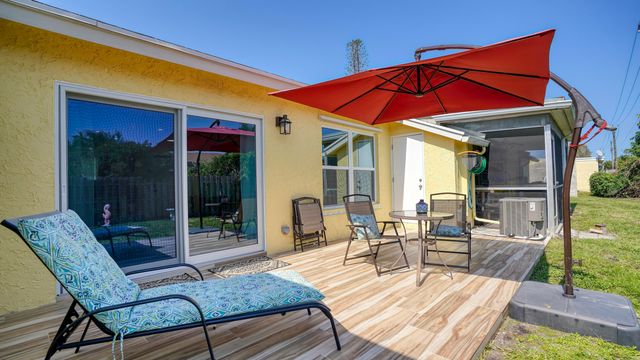 155 Deerfield Drive N, Jupiter, FL 33458