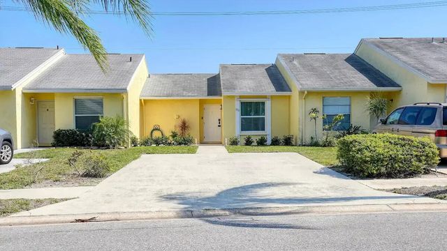 155 Deerfield Drive N, Jupiter, FL 33458