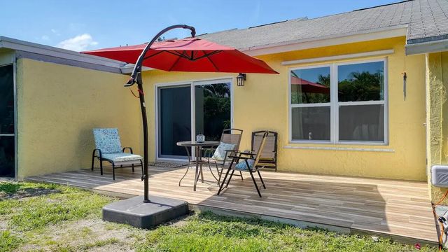 155 Deerfield Drive N, Jupiter, FL 33458