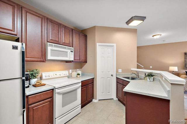 26709 Ashton Drive, Woodhaven, MI 48183