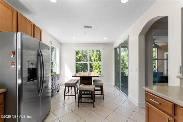 4480 DEERWOOD LAKE Parkway 131, Jacksonville, FL 32216