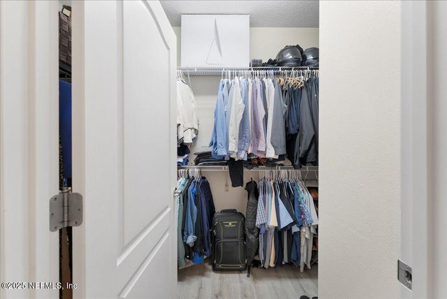 4480 DEERWOOD LAKE Parkway 131, Jacksonville, FL 32216