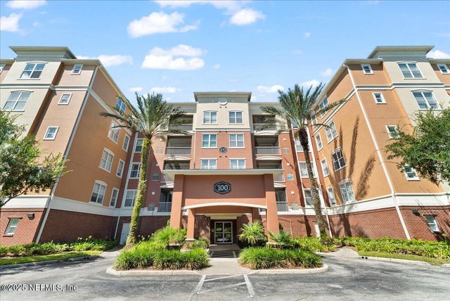 4480 DEERWOOD LAKE Parkway 131, Jacksonville, FL 32216