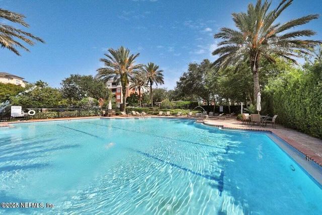 4480 DEERWOOD LAKE Parkway 131, Jacksonville, FL 32216