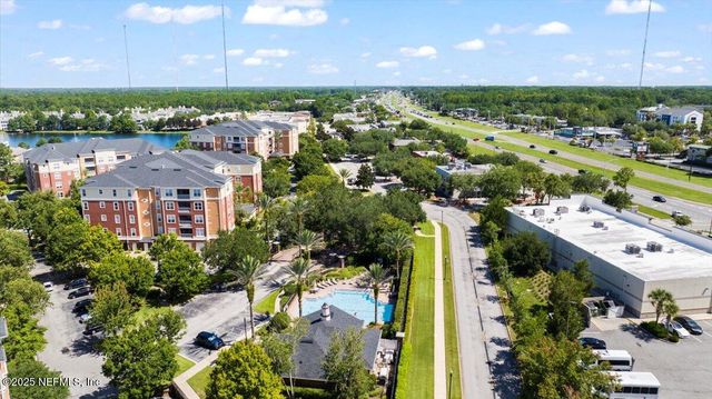 4480 DEERWOOD LAKE Parkway 131, Jacksonville, FL 32216