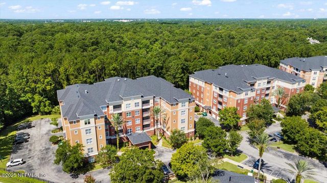 4480 DEERWOOD LAKE Parkway 131, Jacksonville, FL 32216